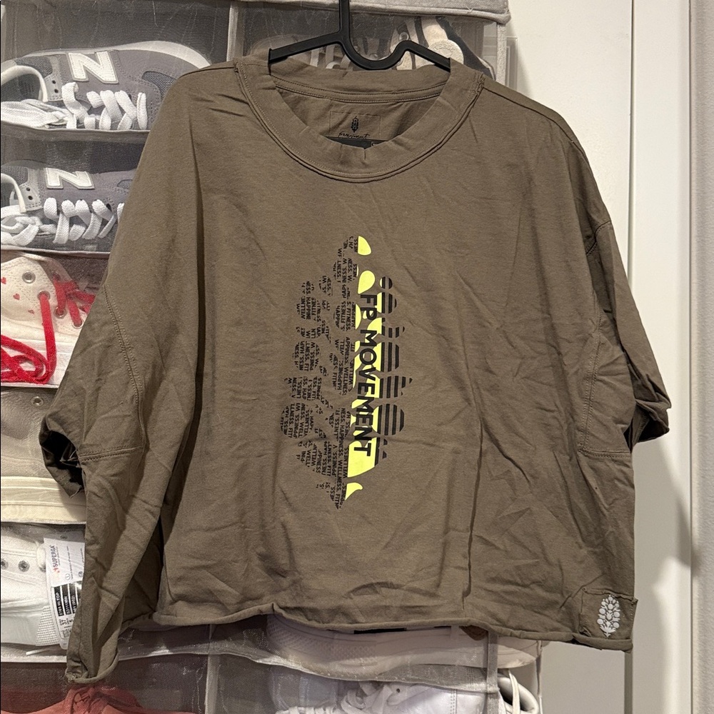 FP Movement by Free People Olive Green Short Sleeve Tee with Neon Yellow Logo M - Picture 2 of 4